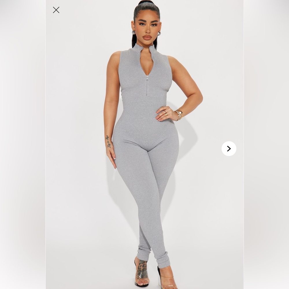 Lightweight Women's Ribbed Jumpsuit